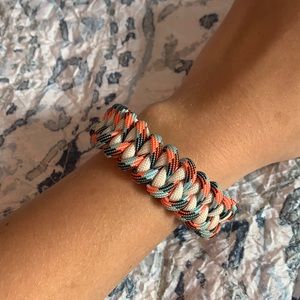 Hand Crafted Sawtooth Stitch Pacarord Bracelet 🦈